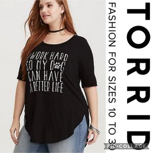 ❌️SOLD❌️Torrid 00X Dog Lover Shirttail Hem Scoop Neck Graphic Tunic — Deep Black